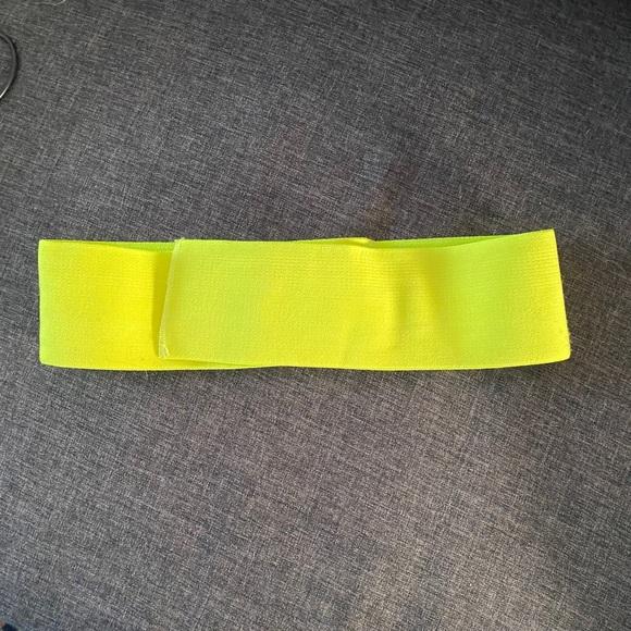 Yow band breast support band for sports in Yellow - Picture 4 of 6